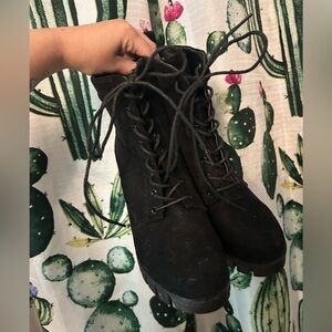 Women’s Heel Boots